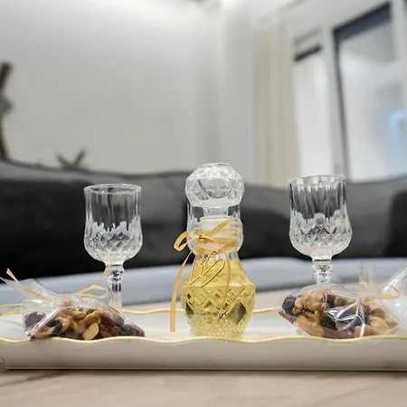 Luxury In Apartamento Lamía